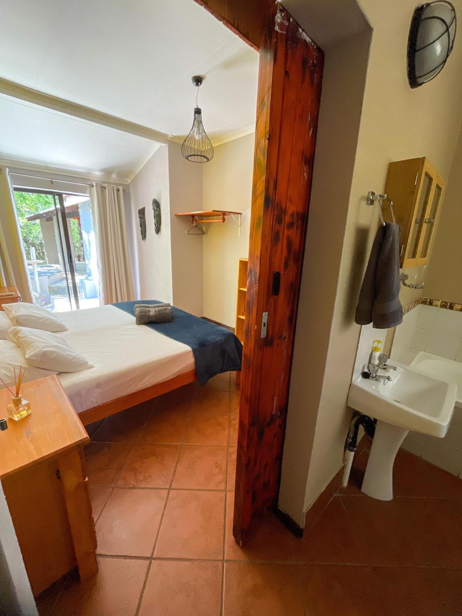 Kruger Park Hostel Marloth Park Zewnętrze zdjęcie